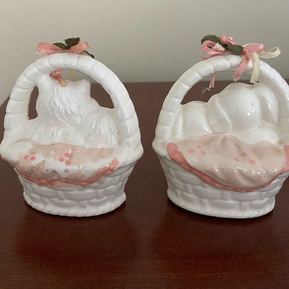 Vintage Kittens and Puppies in Ceramic Baskets Pink Blankets Triplets Inc 1990 - Picture 4 of 7